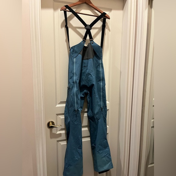 Women’s Patagonia powerslayer goretex snow bib pants - Picture 3 of 11